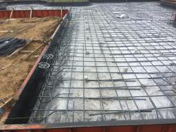 基礎工事　型枠　配筋