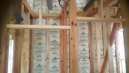 断熱工事　界壁