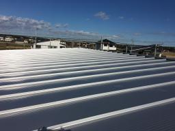 瓦棒葺　ガルバリウム鋼板